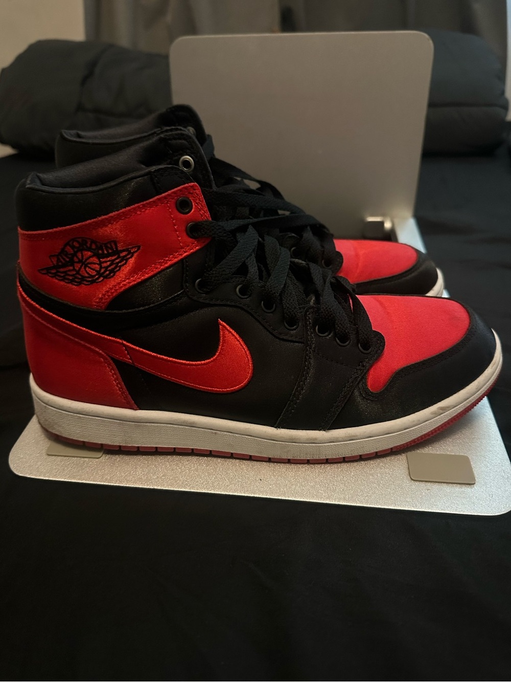 Satin Jordan 1